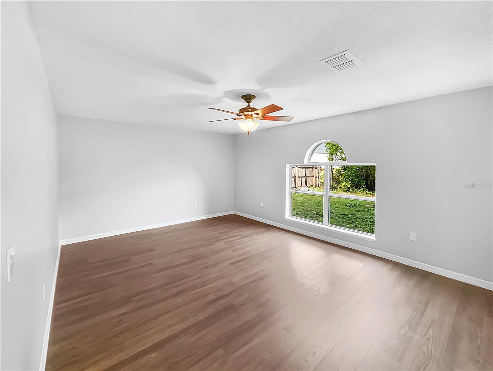 Image 8 of 25 For 2820 Kimberly Drive