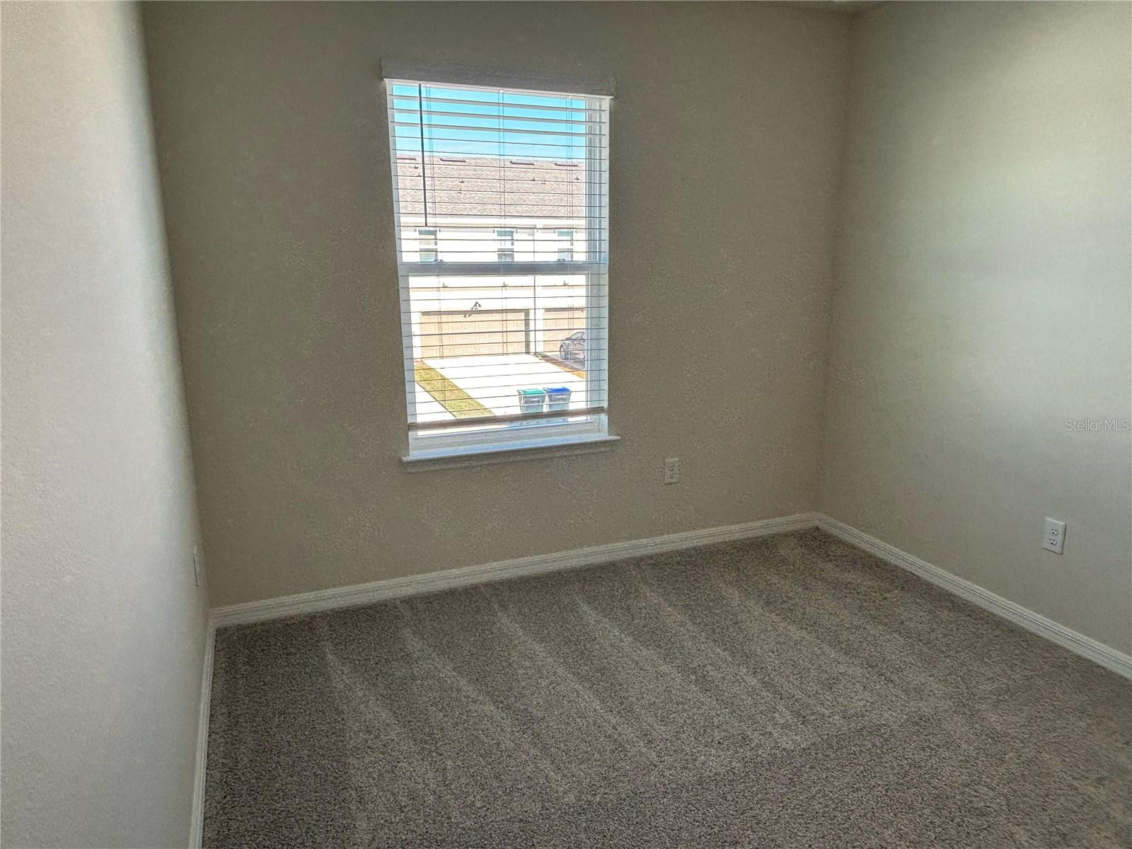 Image 19 of 32 For 6403 Breeze Filled Lane