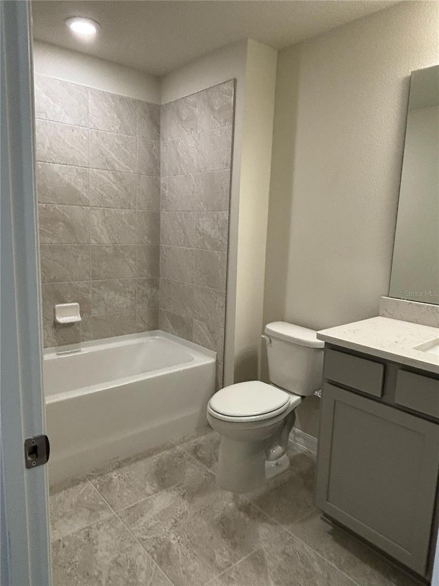 Image 22 of 32 For 6403 Breeze Filled Lane