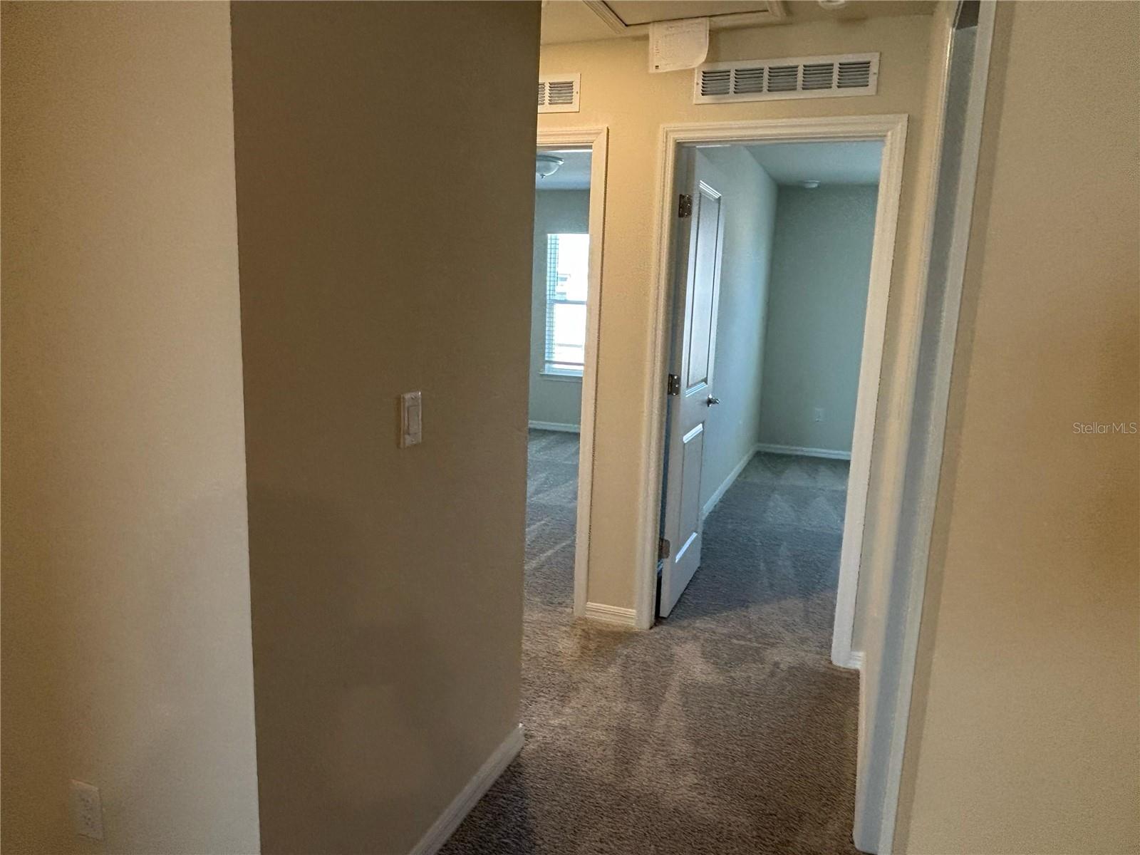 Image 26 of 32 For 6403 Breeze Filled Lane