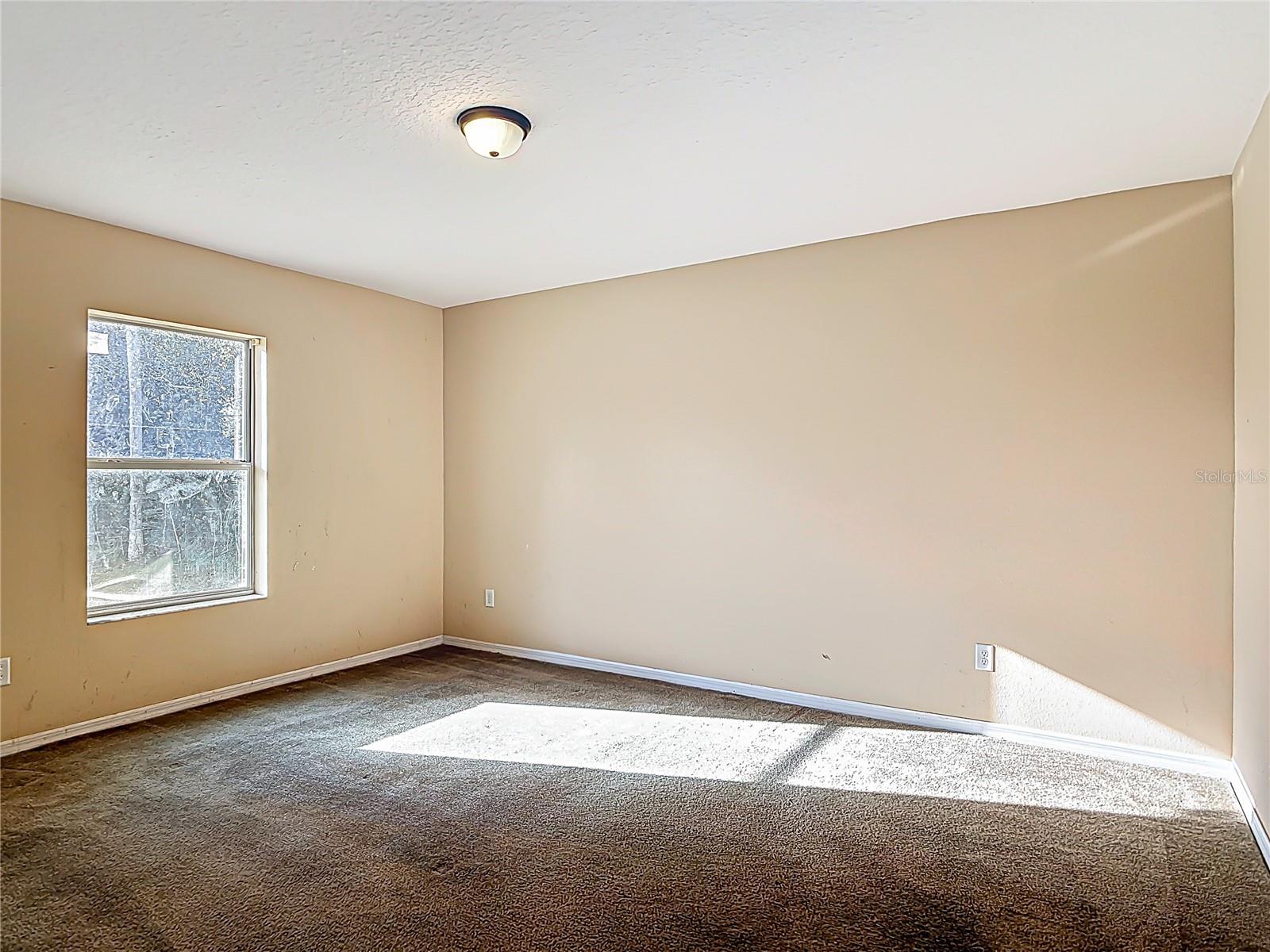 Image 15 of 32 For 604 Duss Street