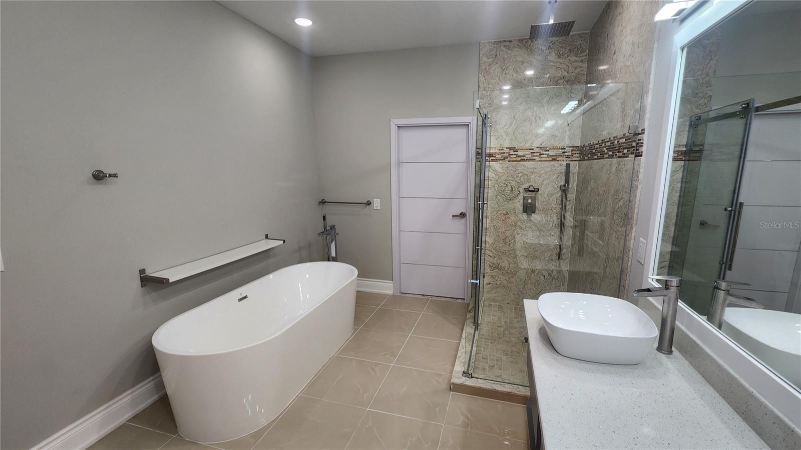 Image 24 of 45 For 1968 Greenbriar Terrace