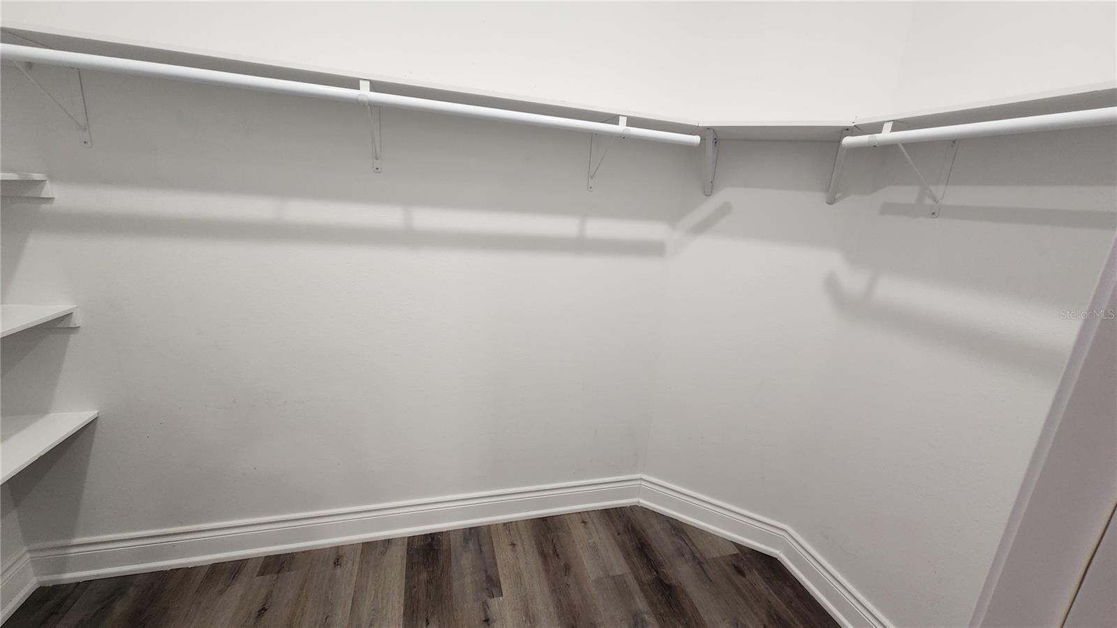 Image 25 of 45 For 1968 Greenbriar Terrace