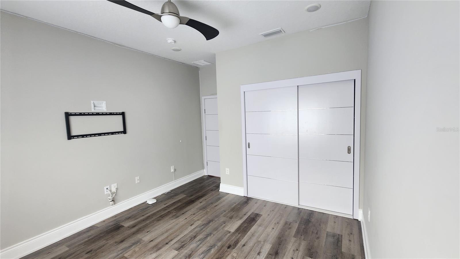 Image 29 of 45 For 1968 Greenbriar Terrace