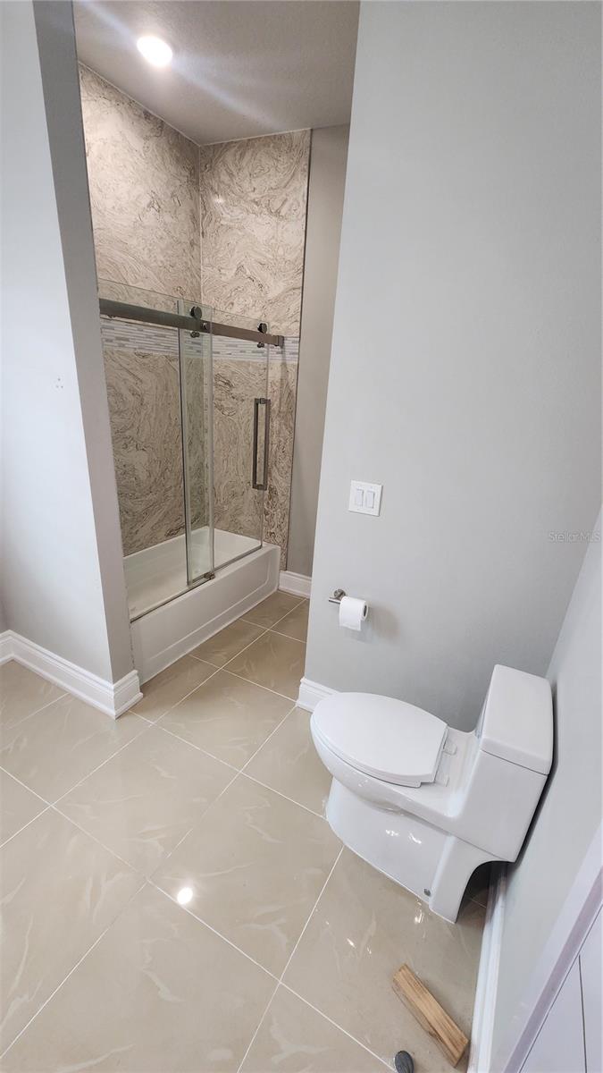 Image 34 of 45 For 1968 Greenbriar Terrace