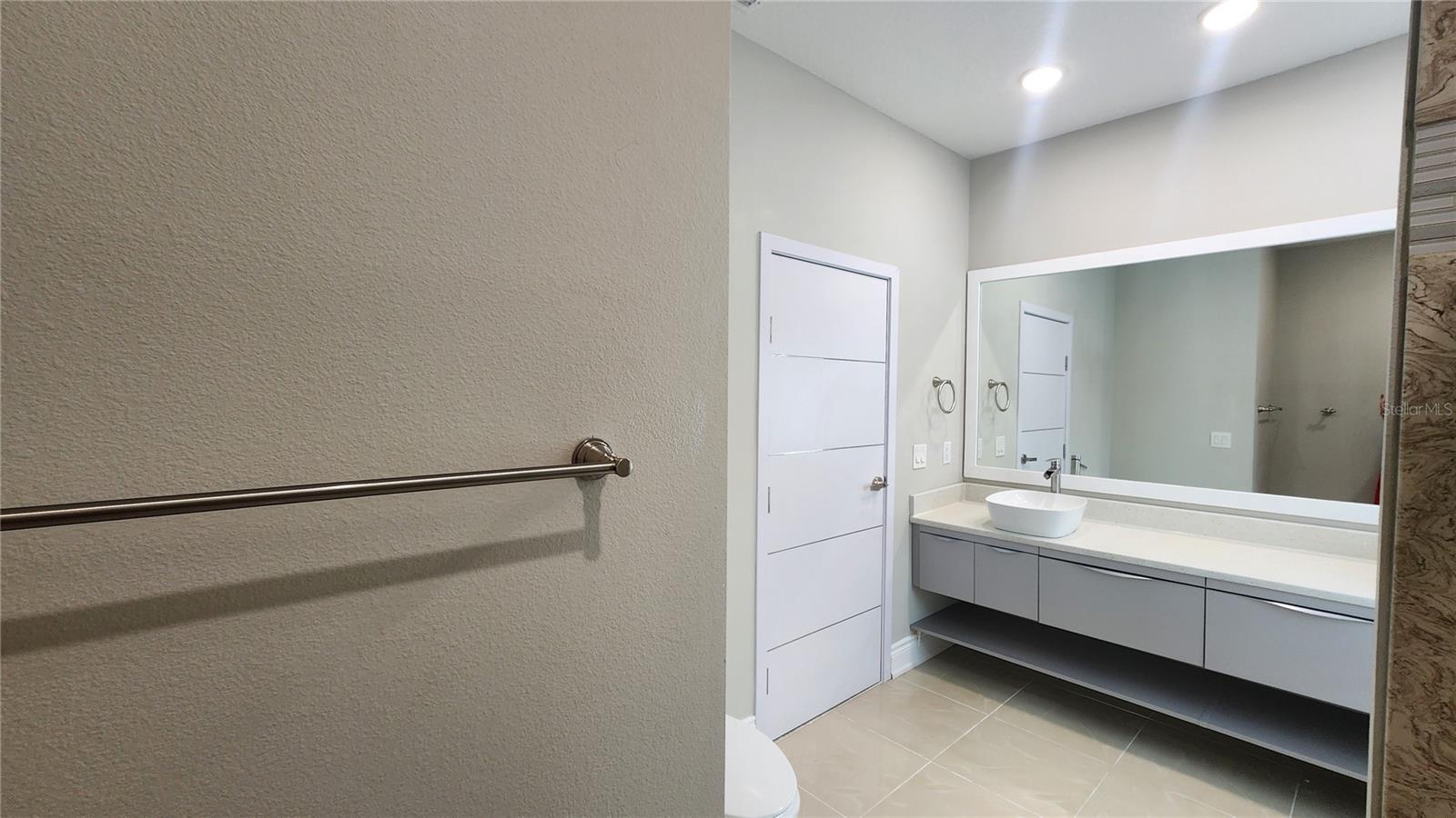 Image 36 of 45 For 1968 Greenbriar Terrace