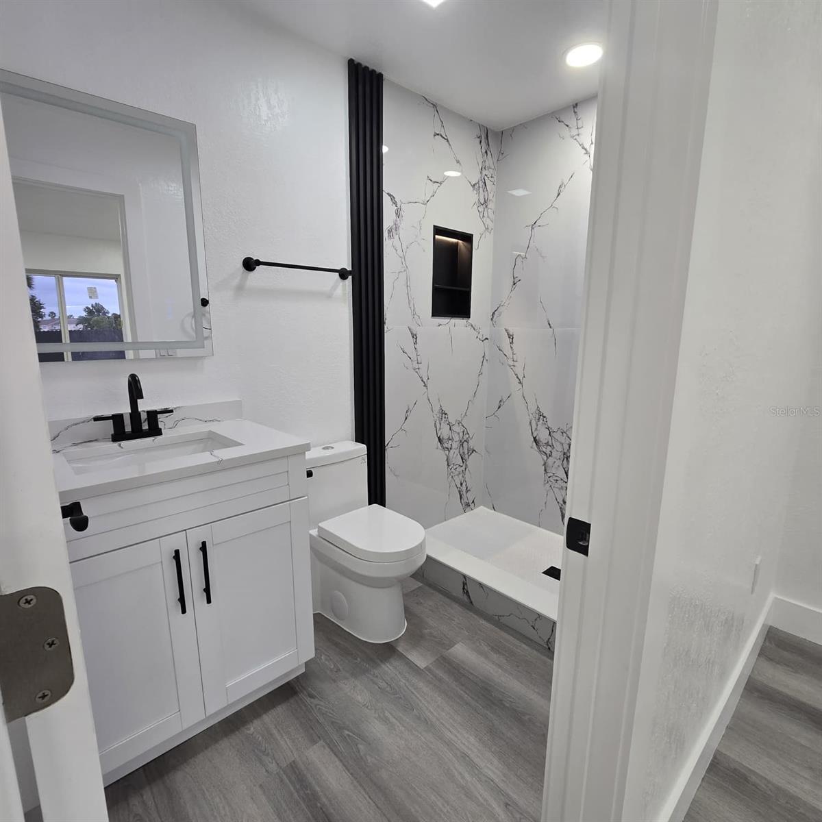 Image 13 of 34 For 1021 Old Field Drive