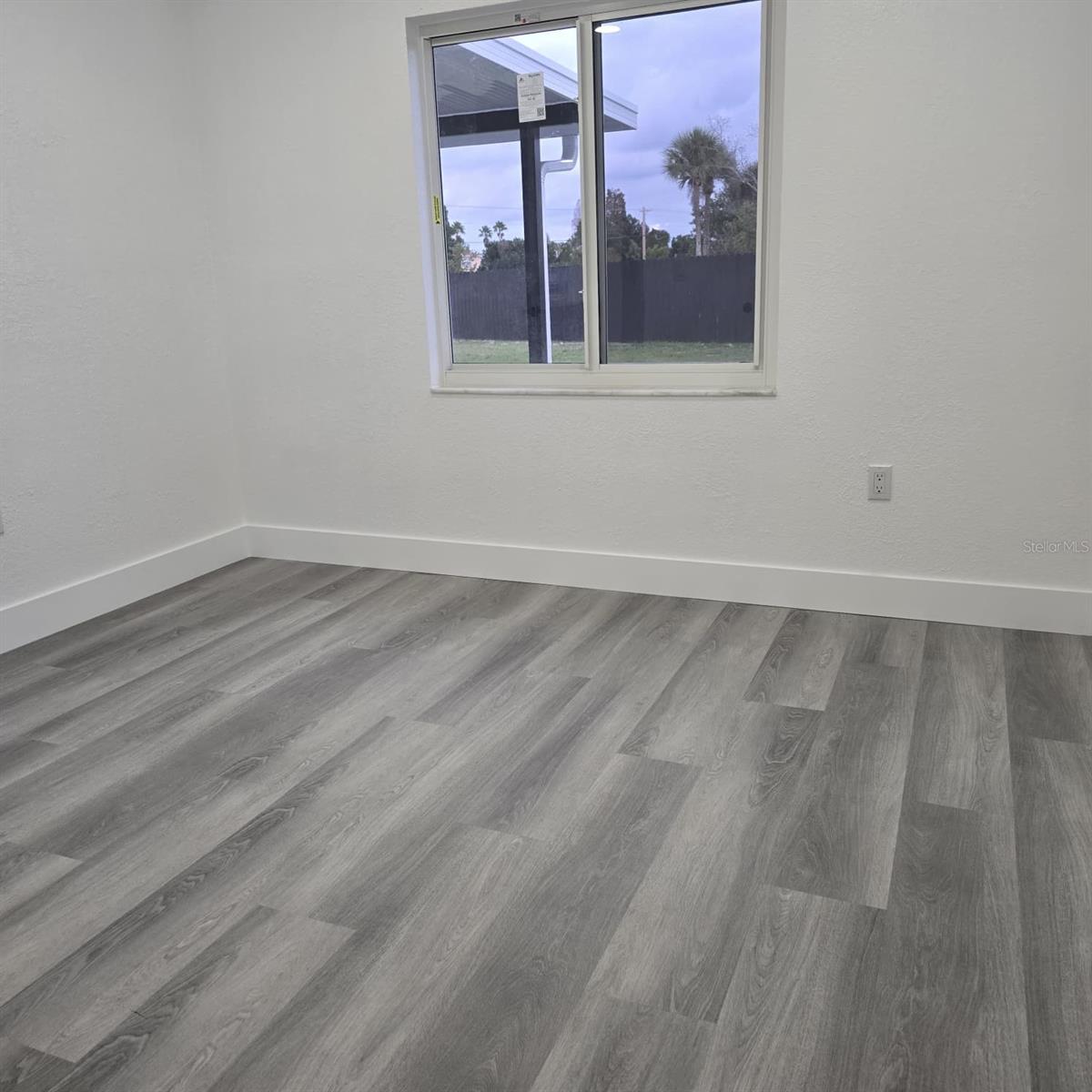 Image 18 of 34 For 1021 Old Field Drive