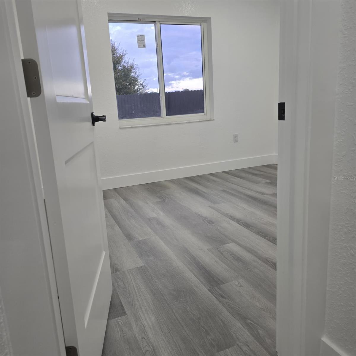 Image 19 of 34 For 1021 Old Field Drive