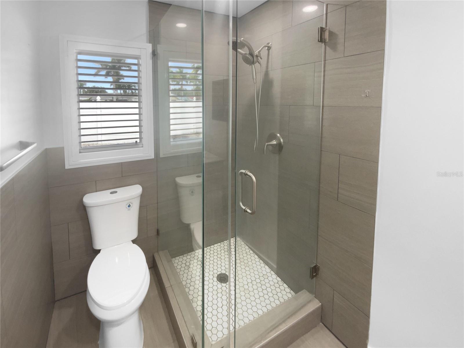 Image 21 of 34 For 8001 13th Avenue S