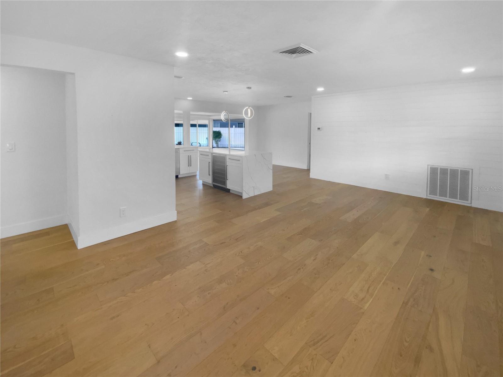 Image 3 of 34 For 8001 13th Avenue S