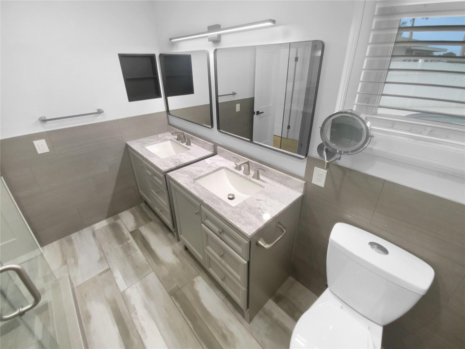 Image 30 of 34 For 8001 13th Avenue S