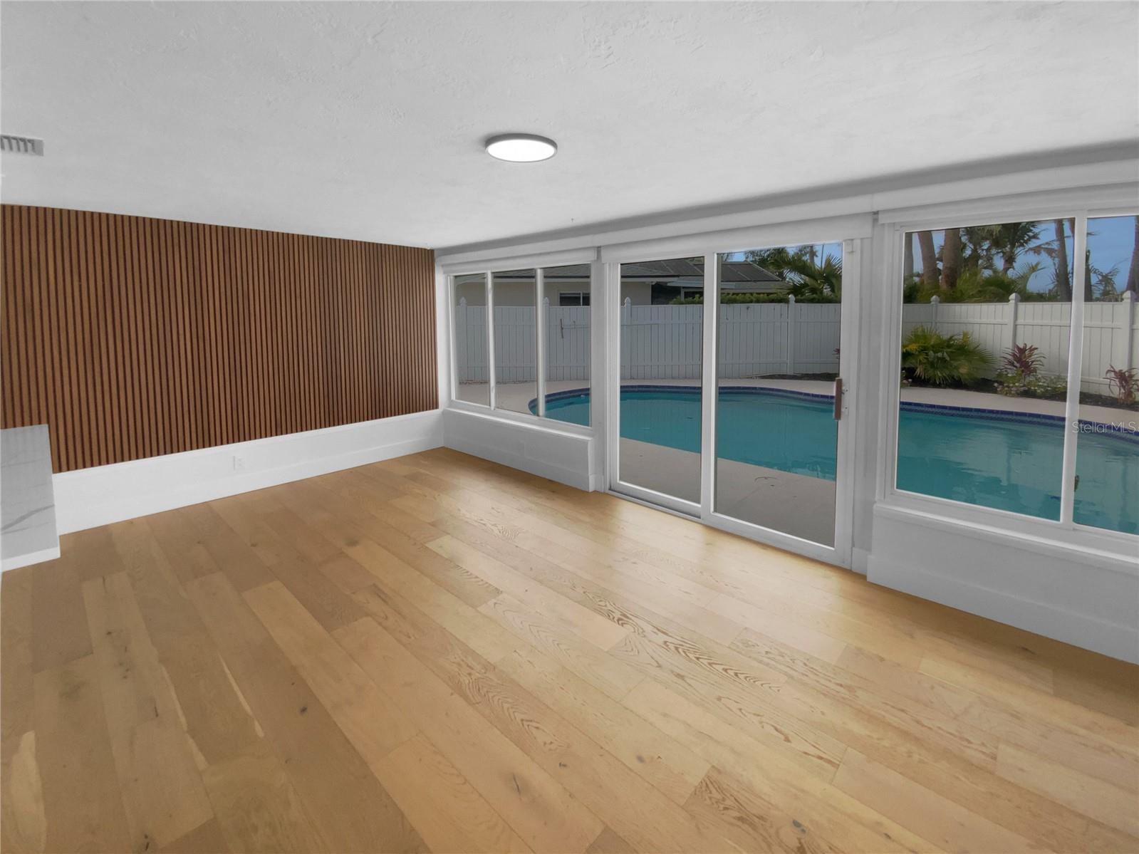 Image 8 of 34 For 8001 13th Avenue S