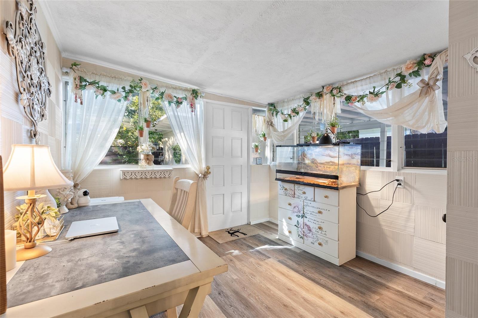 Image 17 of 38 For 510 Eola Drive