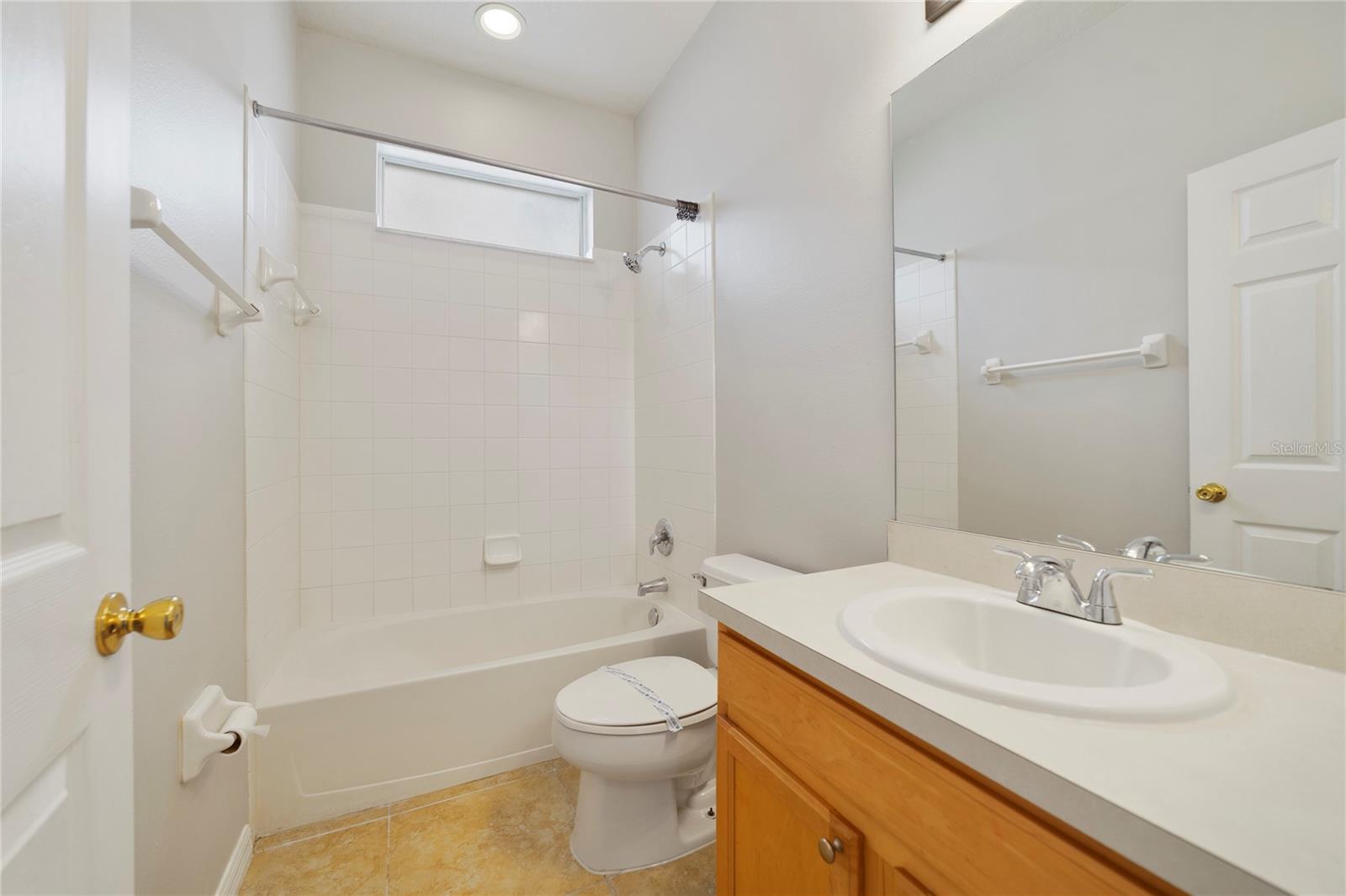 Image 14 of 43 For 13850 Amelia Pond Drive