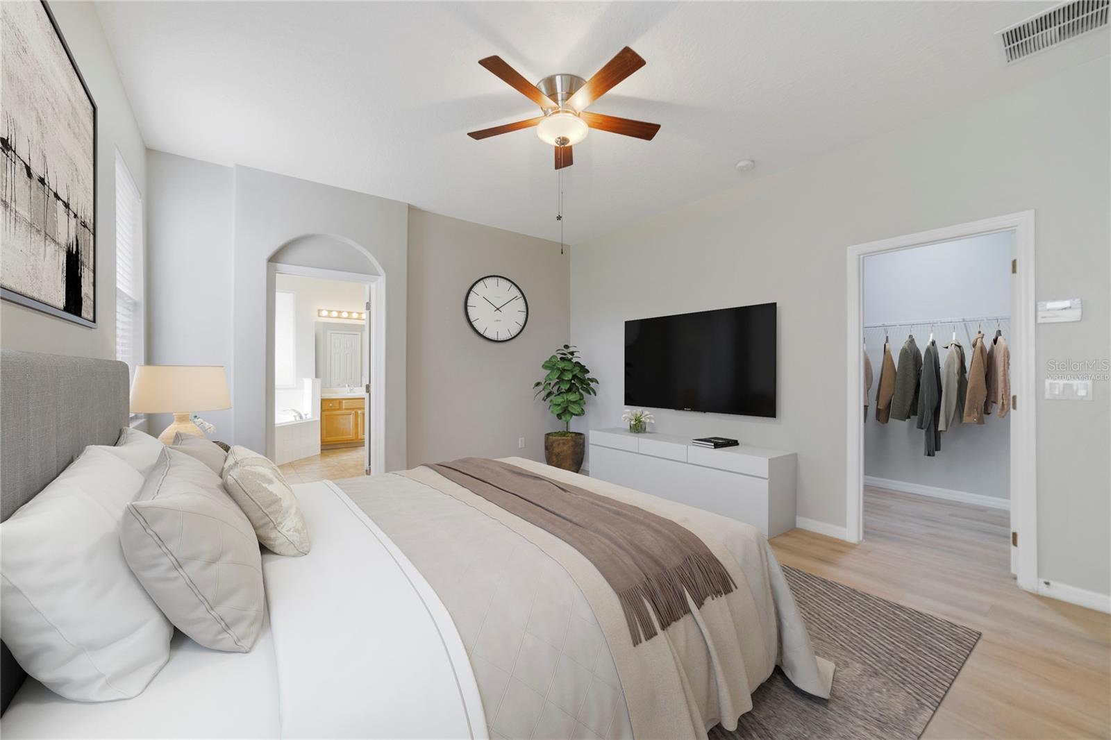 Image 17 of 43 For 13850 Amelia Pond Drive