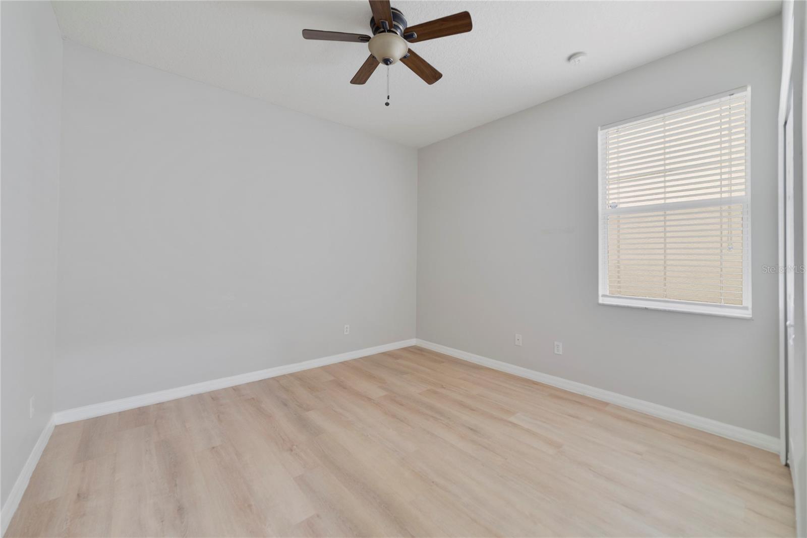 Image 23 of 43 For 13850 Amelia Pond Drive