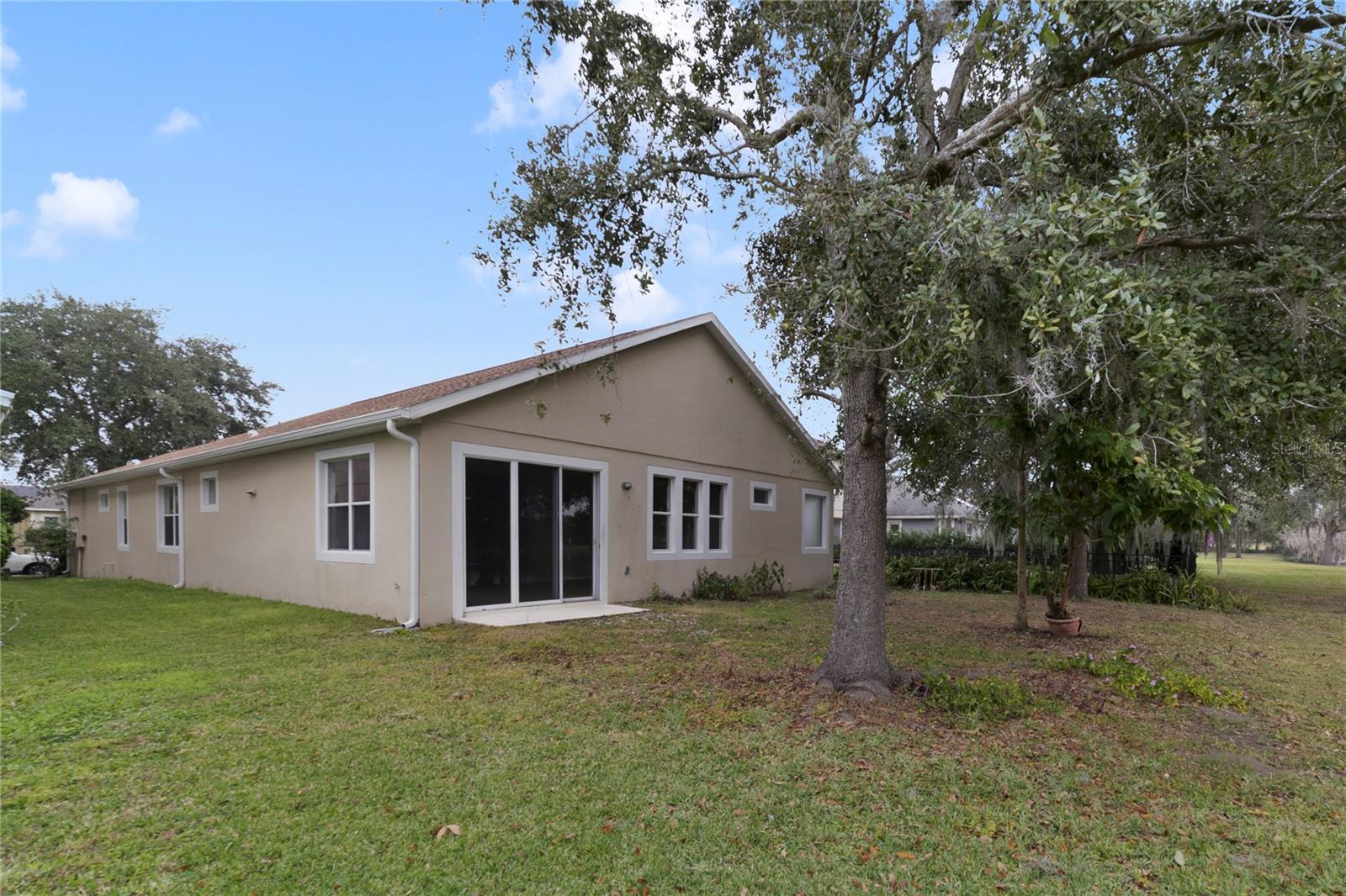 Image 37 of 43 For 13850 Amelia Pond Drive