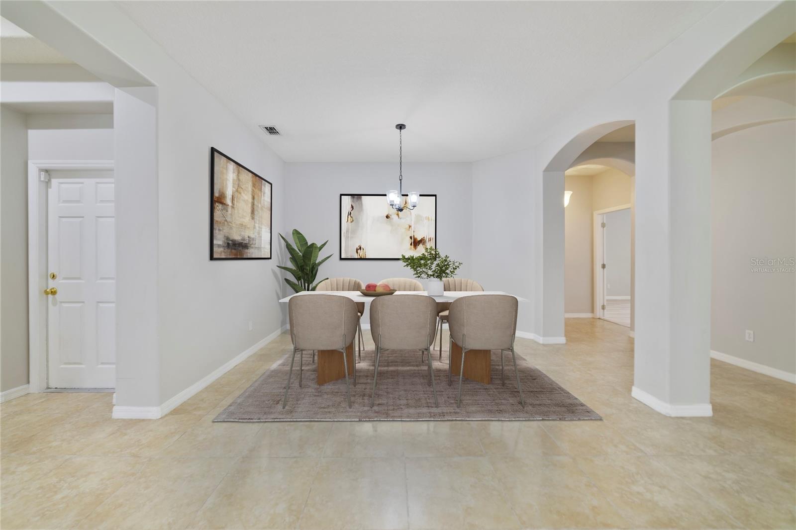 Image 5 of 43 For 13850 Amelia Pond Drive