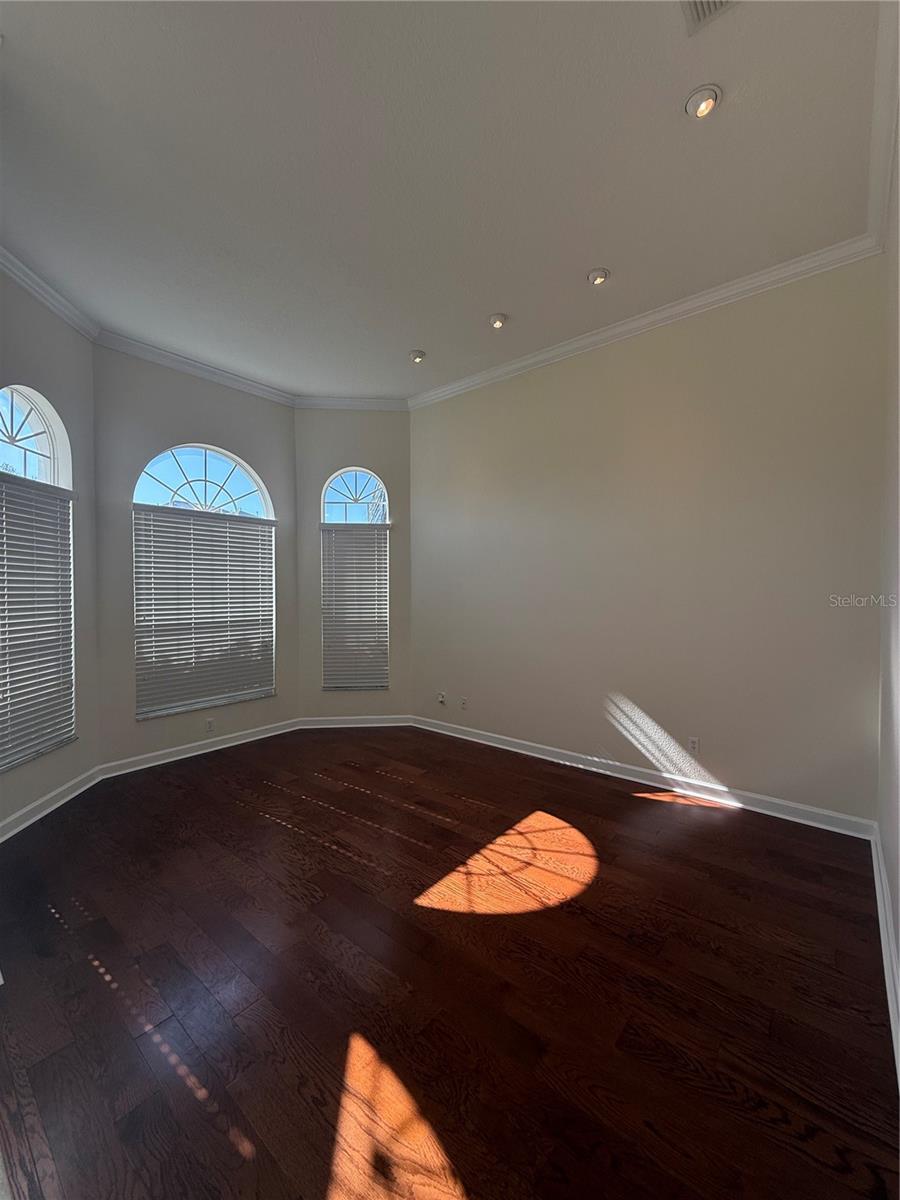 Image 5 of 52 For 10029 Chardonnay Drive