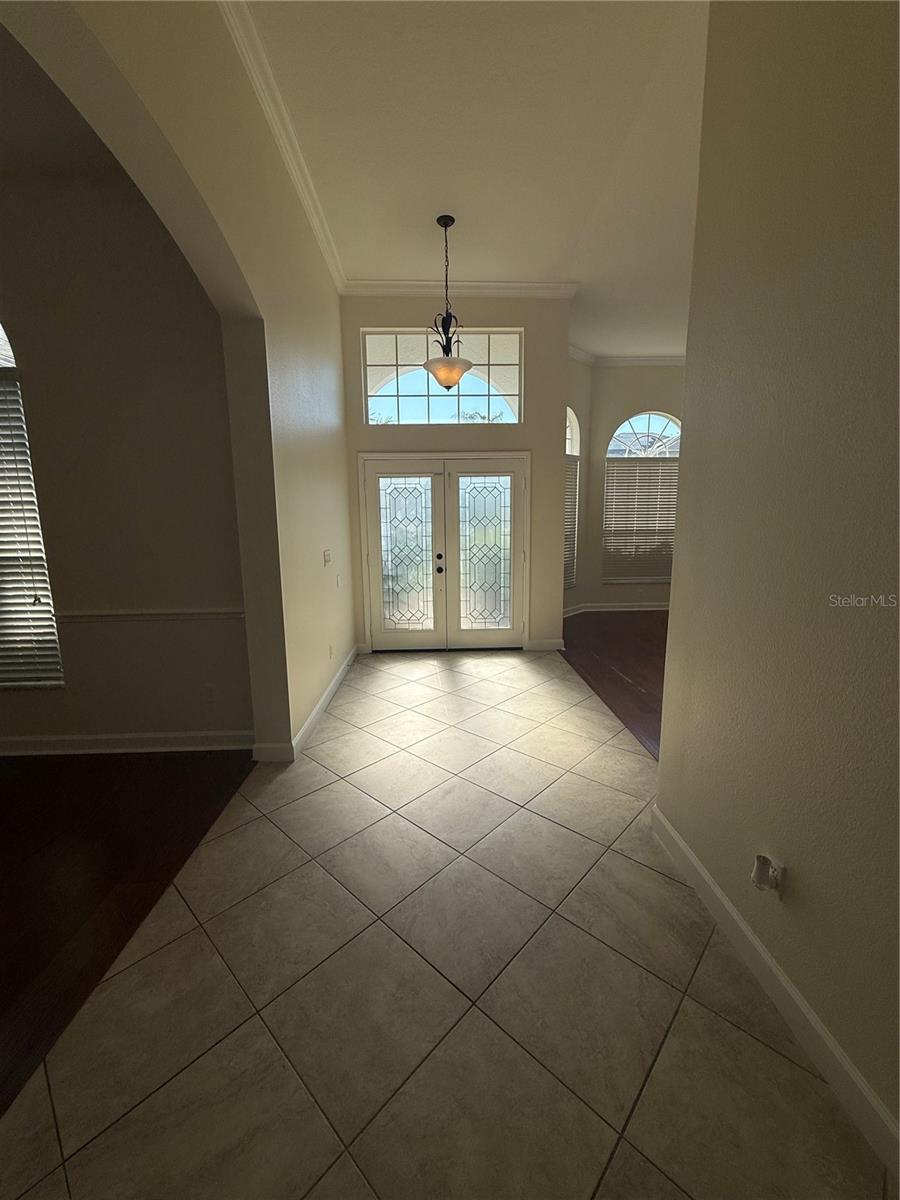 Image 8 of 52 For 10029 Chardonnay Drive