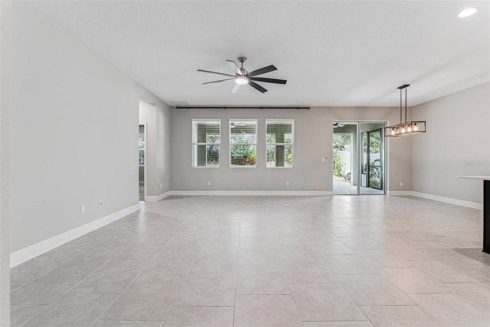 Image 28 of 66 For 14525 Sabal Crest Way