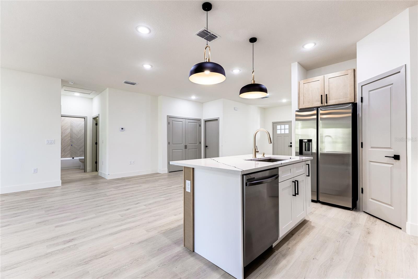 Image 13 of 52 For 127 Hibiscus Lane