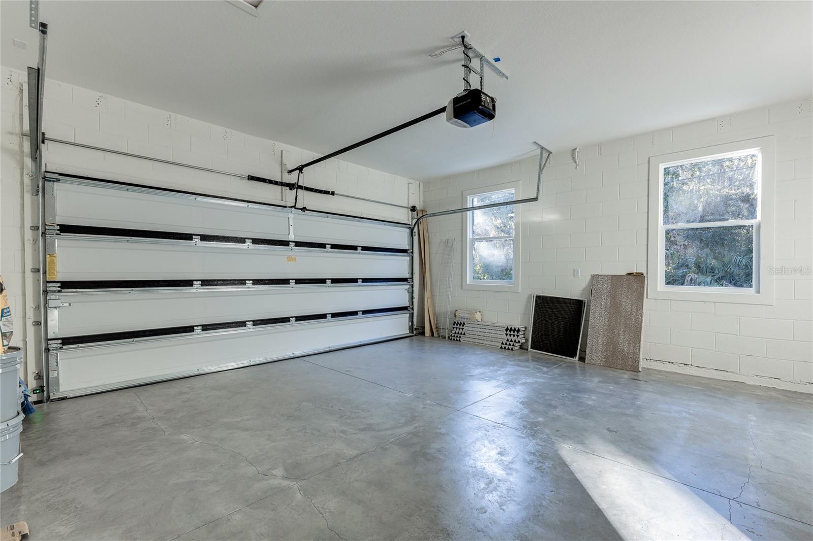 Image 35 of 52 For 127 Hibiscus Lane