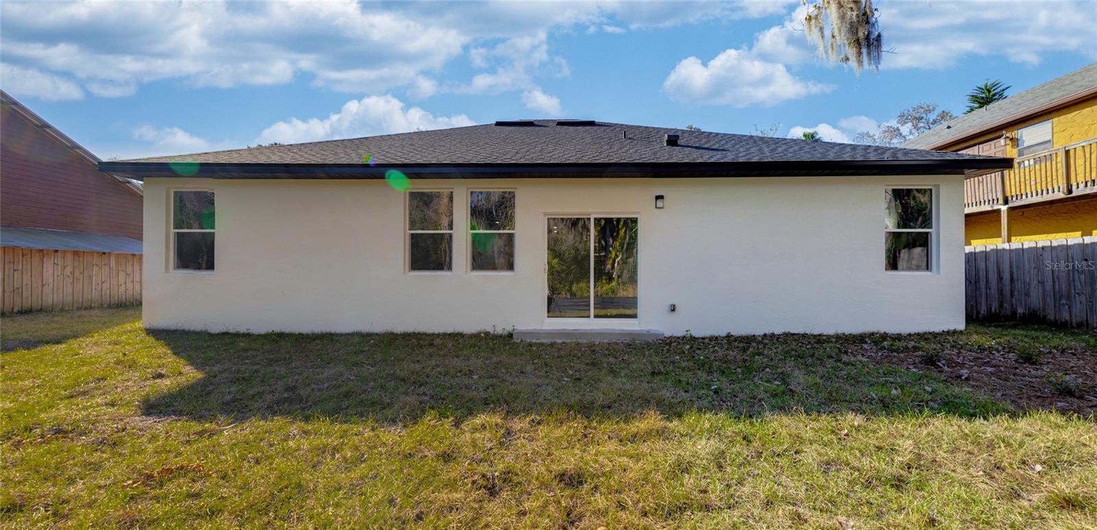 Image 37 of 52 For 127 Hibiscus Lane