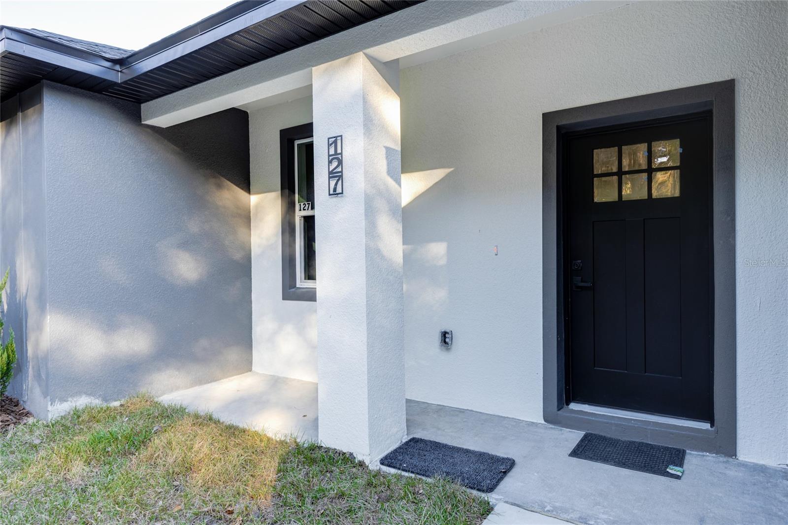 Image 6 of 52 For 127 Hibiscus Lane