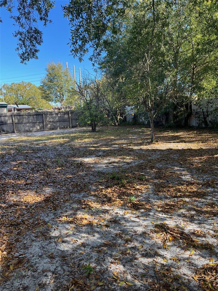 Image 14 of 15 For 305 Helena Court