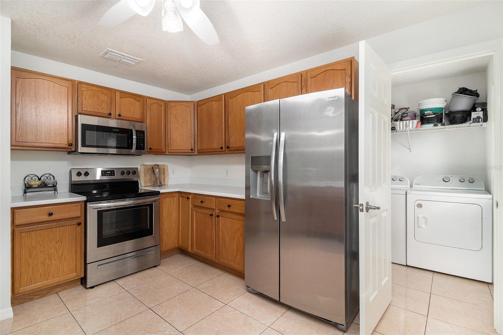 Image 11 of 26 For 237 California Avenue