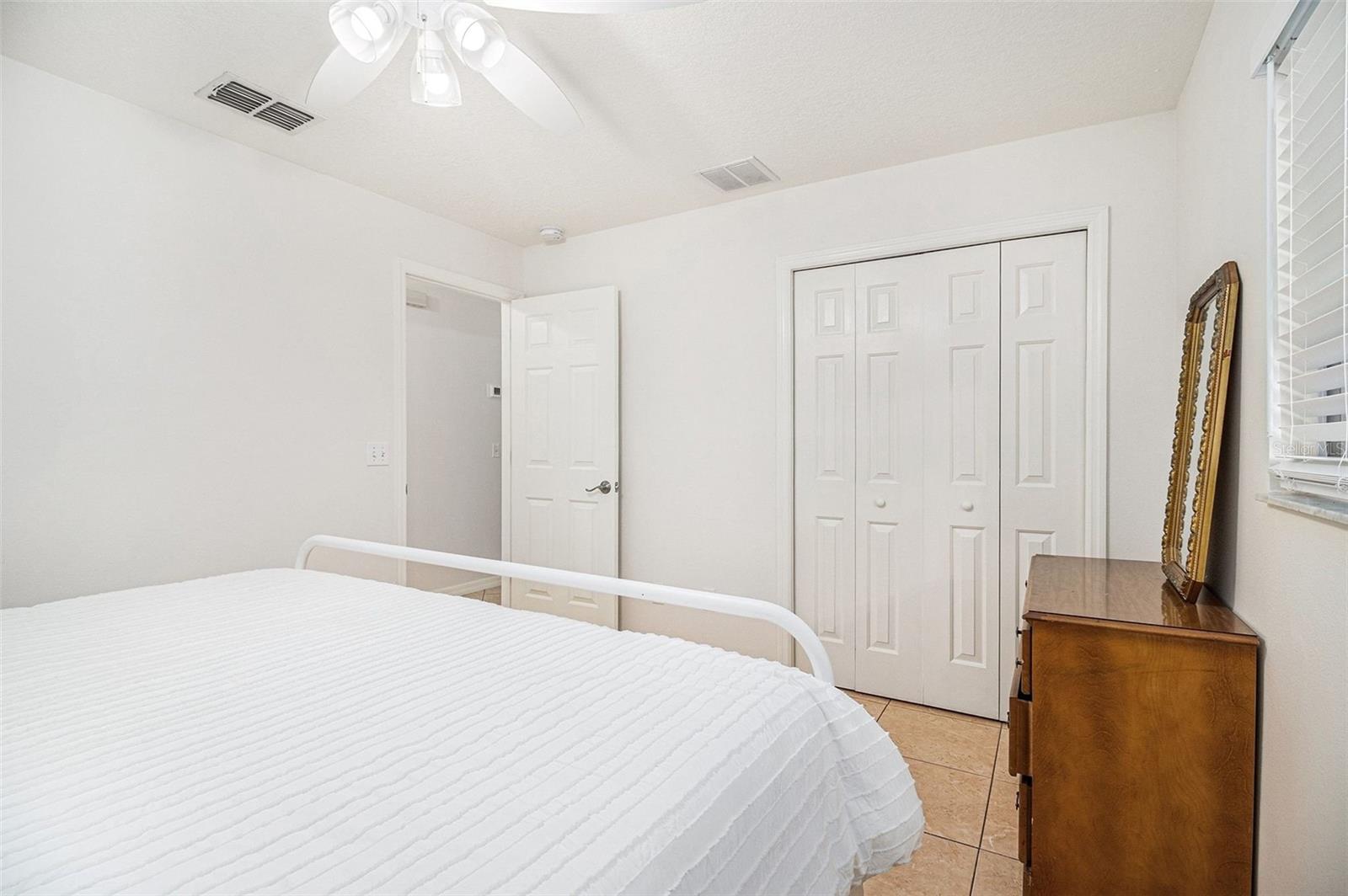 Image 14 of 26 For 237 California Avenue