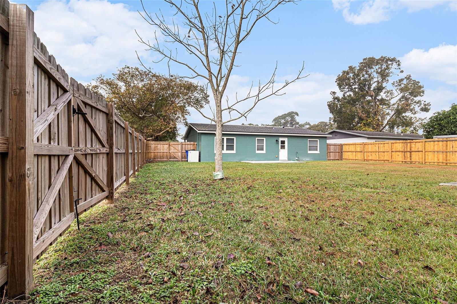 Image 22 of 26 For 237 California Avenue