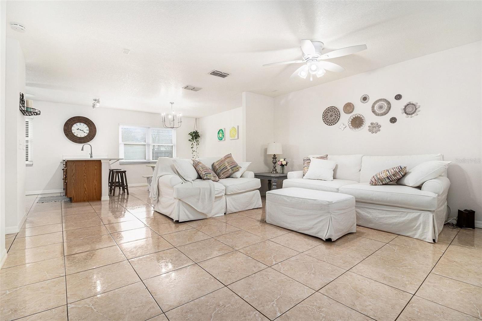 Image 7 of 26 For 237 California Avenue