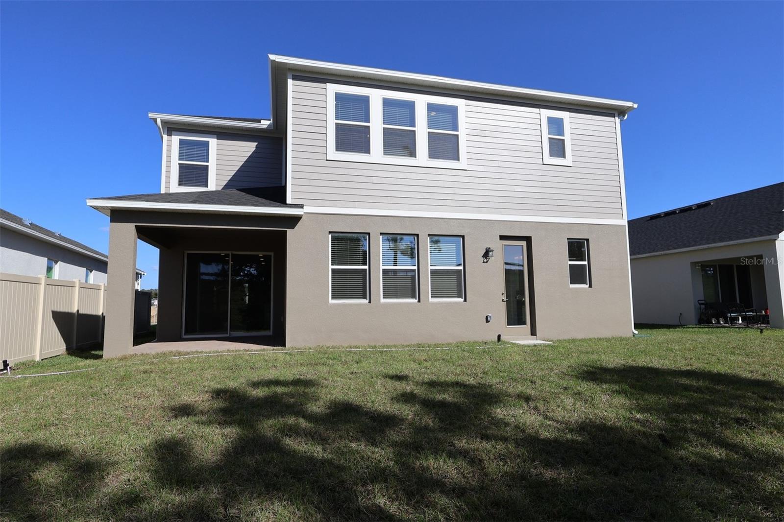 Image 14 of 17 For 744 Pointe Emerson Boulevard