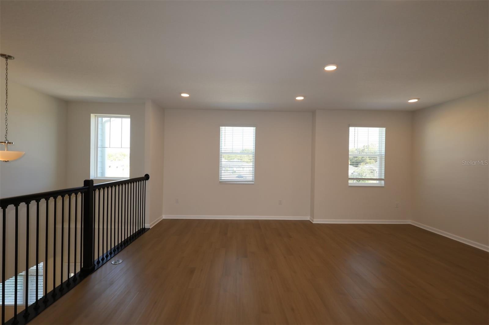 Image 4 of 17 For 744 Pointe Emerson Boulevard