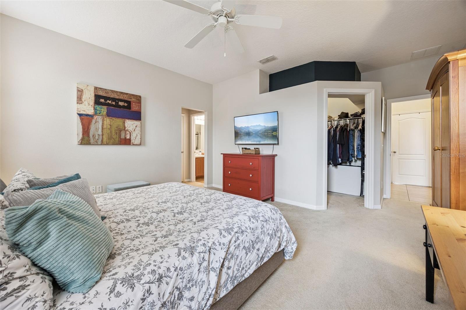 Image 28 of 63 For 629 Mary Paula Drive