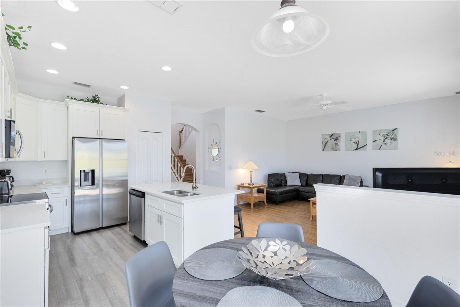 Image 12 of 40 For 142 Birkdale Street