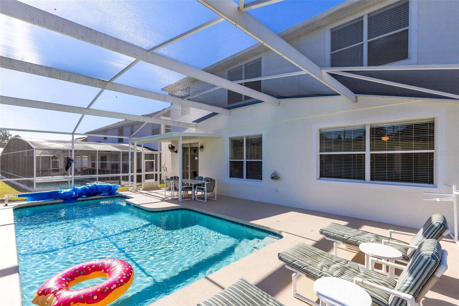 Image 2 of 40 For 142 Birkdale Street