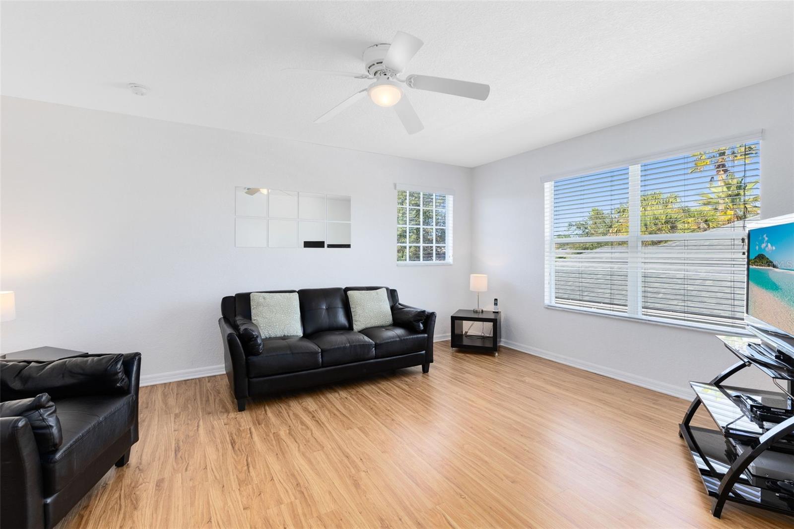 Image 25 of 40 For 142 Birkdale Street