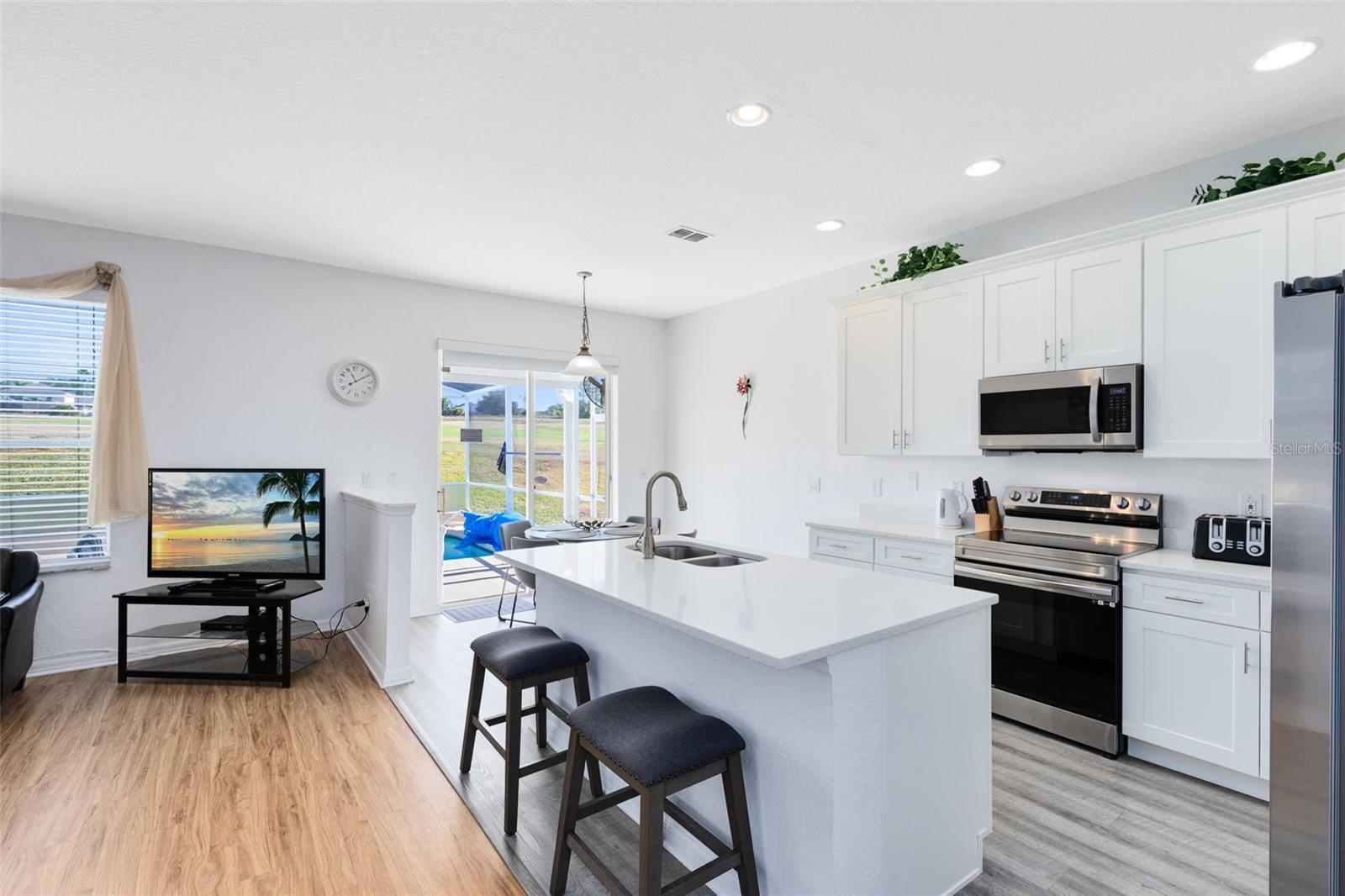 Image 8 of 40 For 142 Birkdale Street