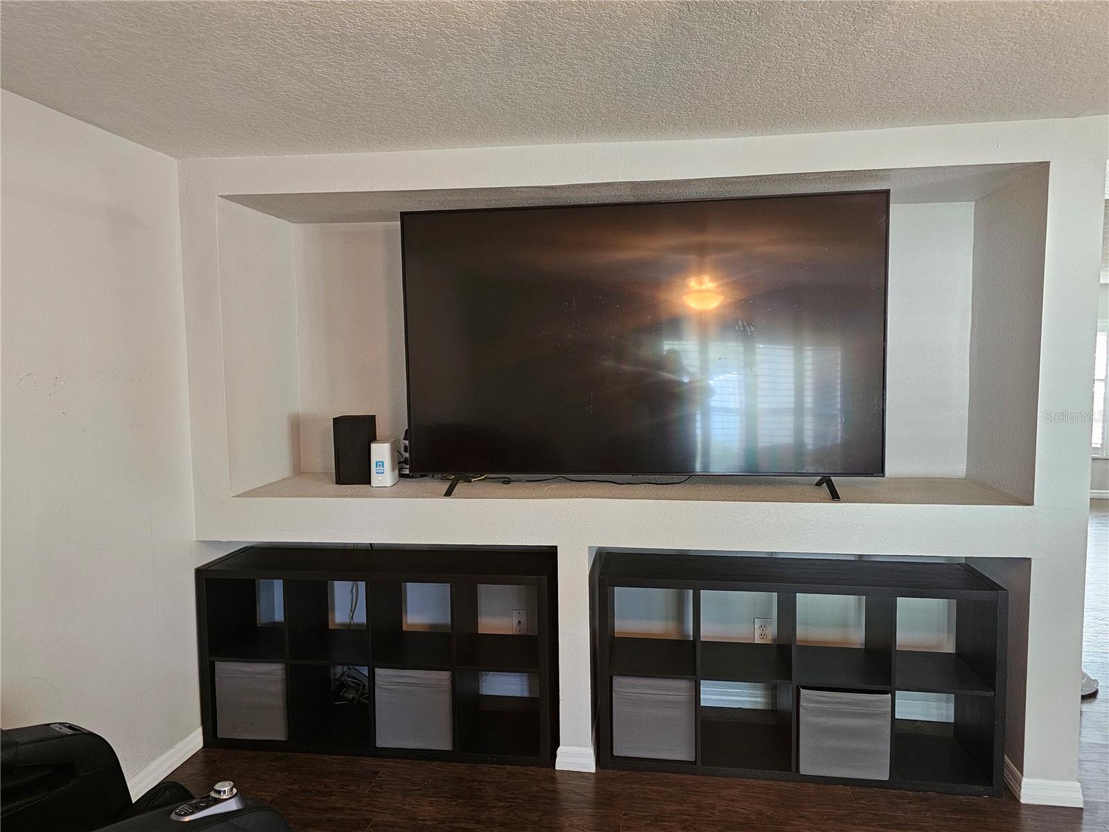 Image 13 of 32 For 14759 Royal Poinciana Drive