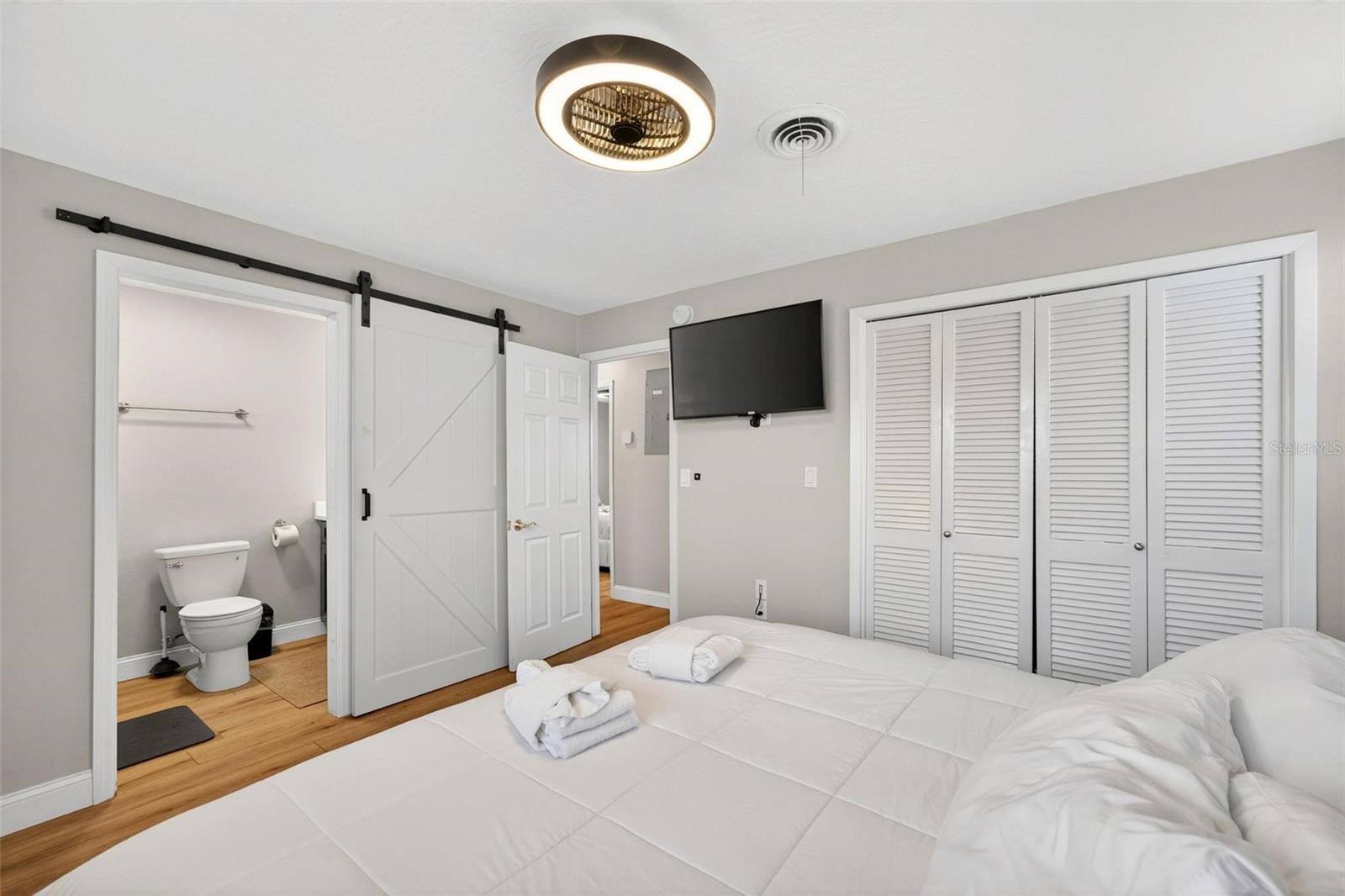 Image 30 of 67 For 113 Deleon Road