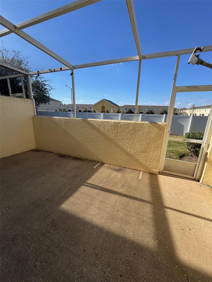 Image 23 of 27 For 1110 Beach Circle