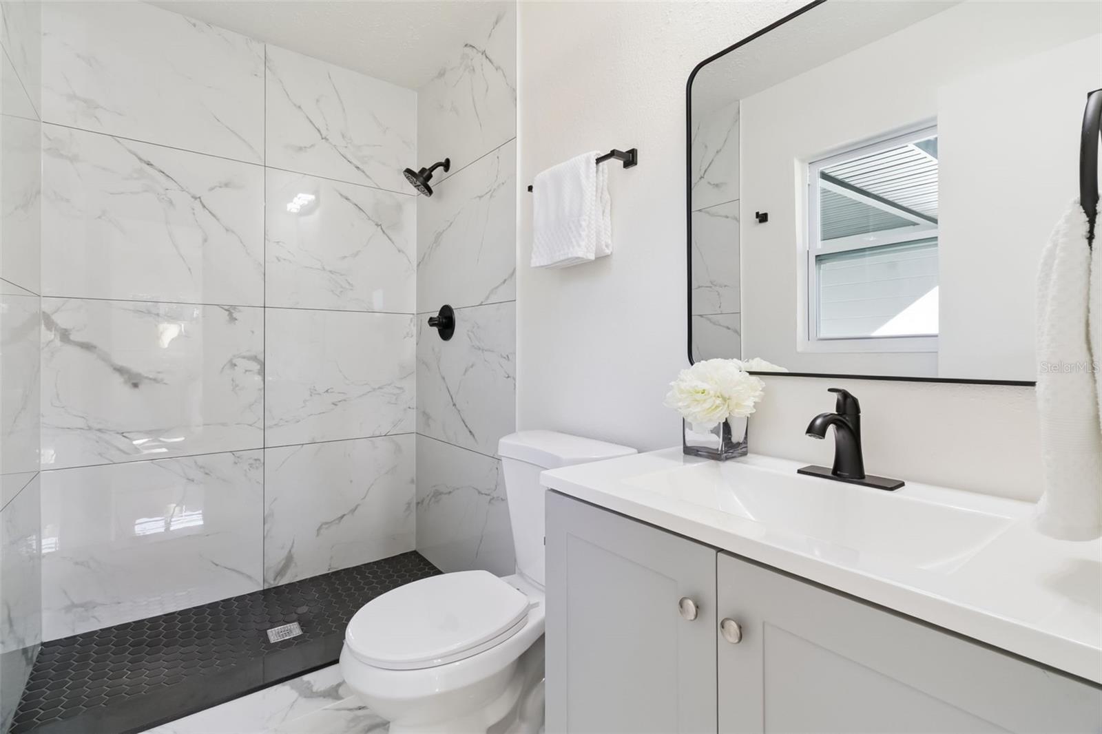 Image 13 of 21 For 140 Barbados Drive