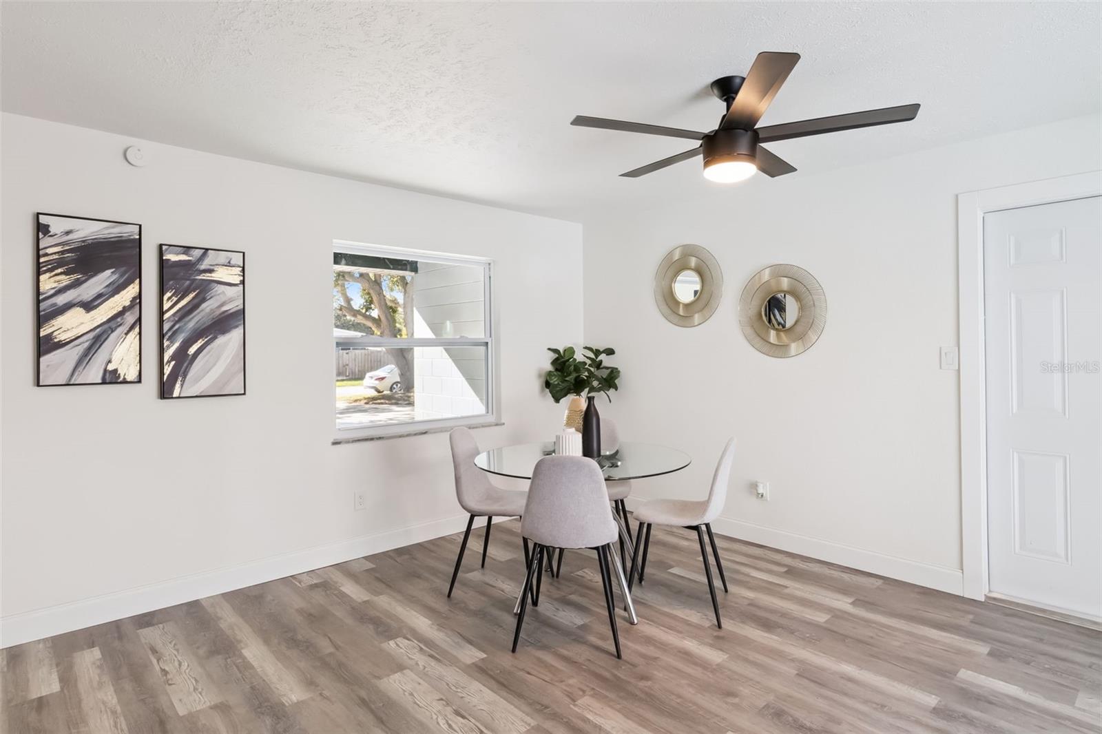 Image 7 of 21 For 140 Barbados Drive