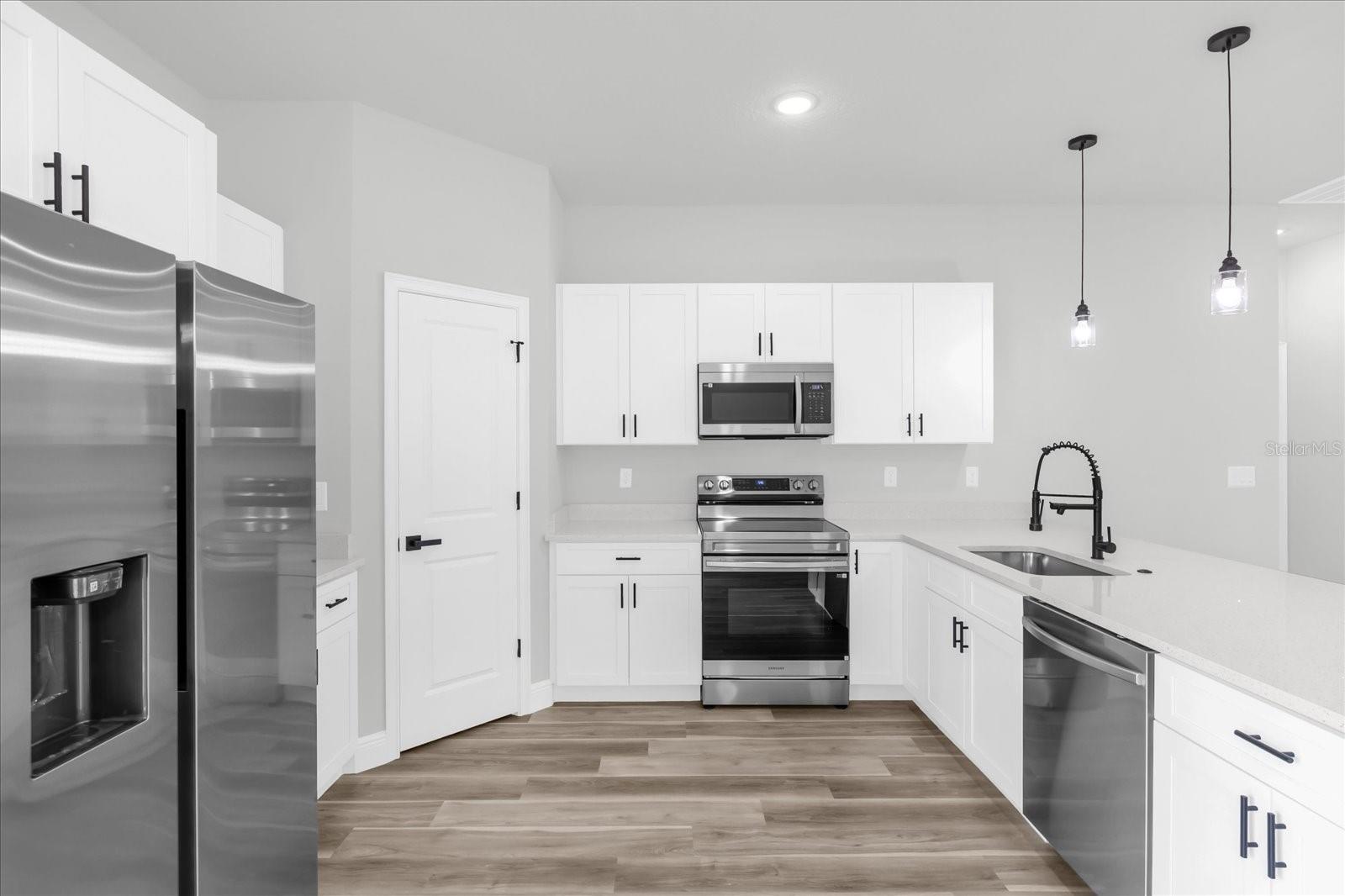 Image 14 of 36 For 6174 Sw 154th St