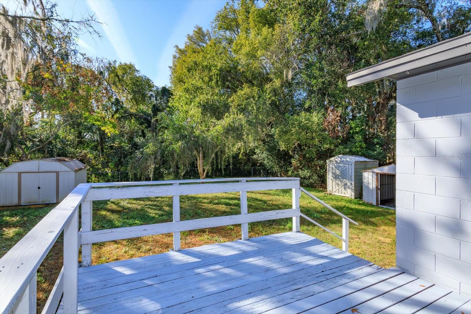 Image 24 of 29 For 458 University Avenue