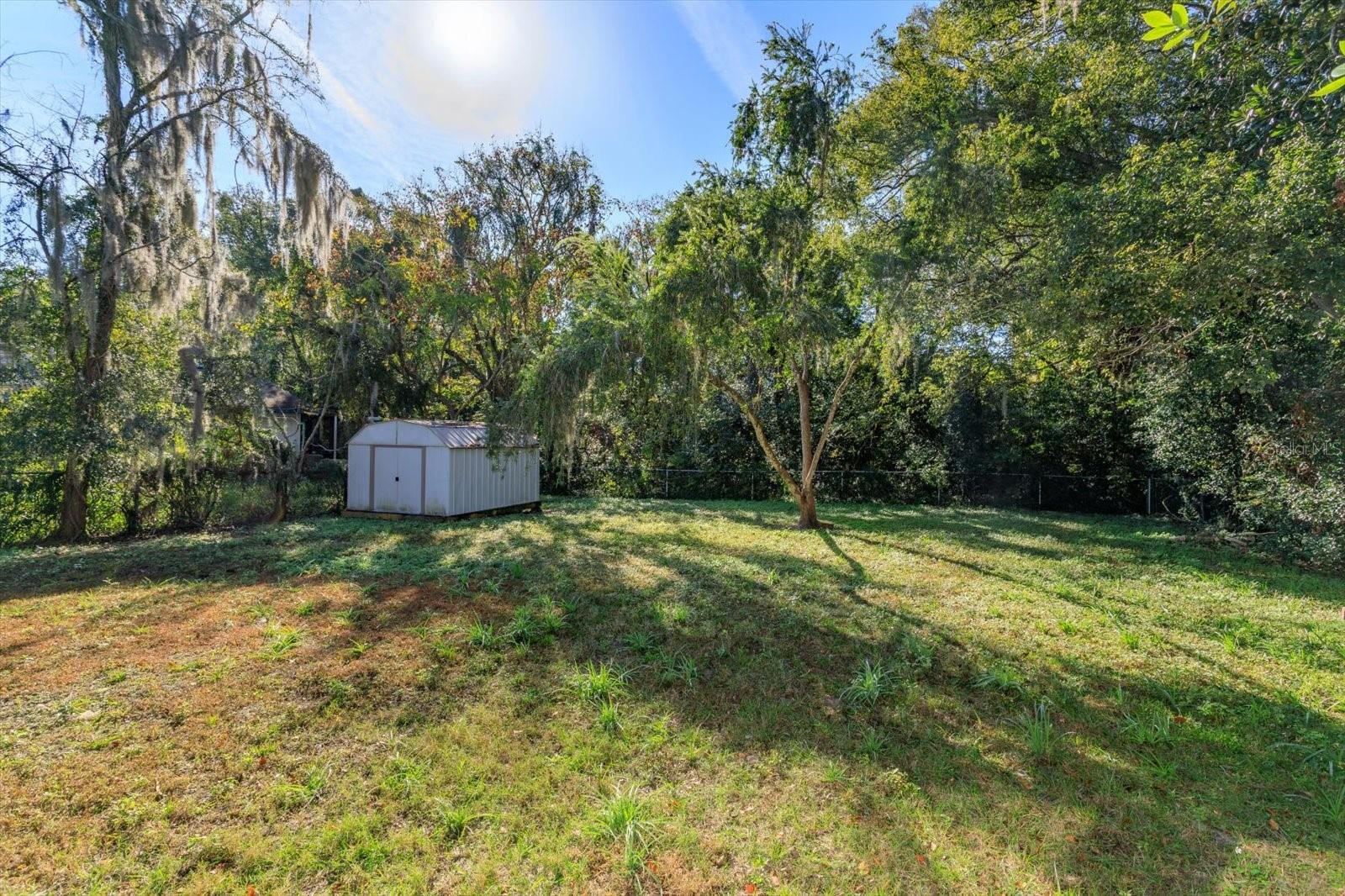 Image 26 of 29 For 458 University Avenue